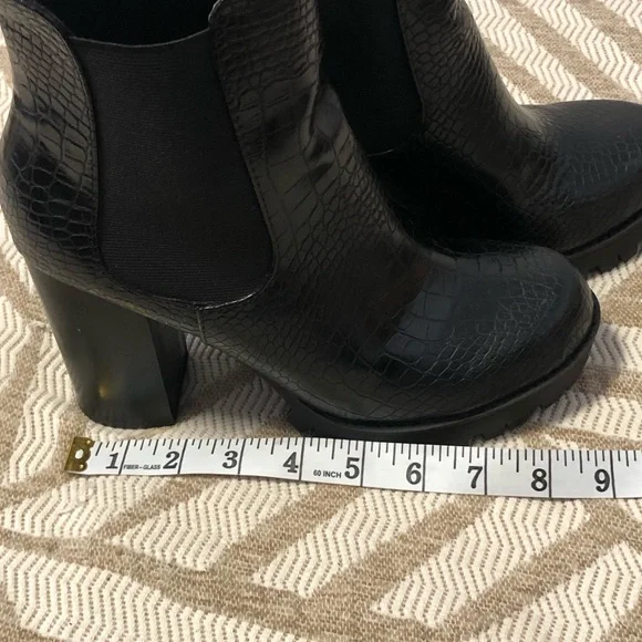 Soda Black Chunky Heeled Ankle Boots with crocodile/snake print - Picture 11 of 14